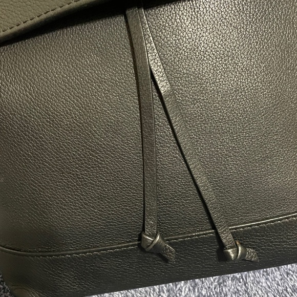 Louis Vuitton Lockme Backpack - Picture 3 of 16